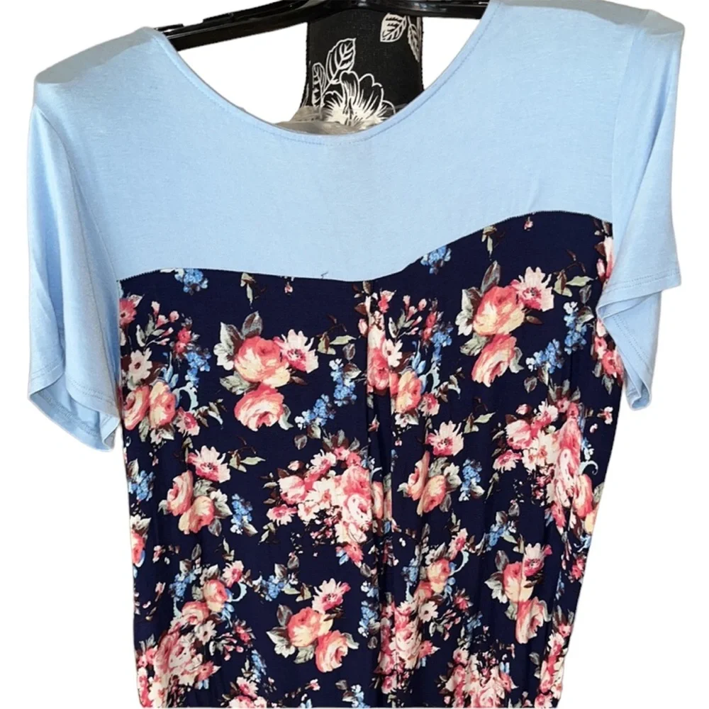 Agnes & Dora size large light blue front high low tee navy print back - Picture 7 of 16